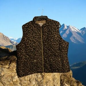 Women’s Leopard Print Puff Vest